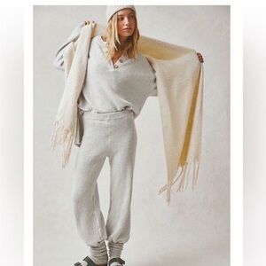 Free people Hailee sweater set, Size M, heather gray!